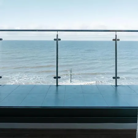 Penthouse Na Klifie Apartmán *